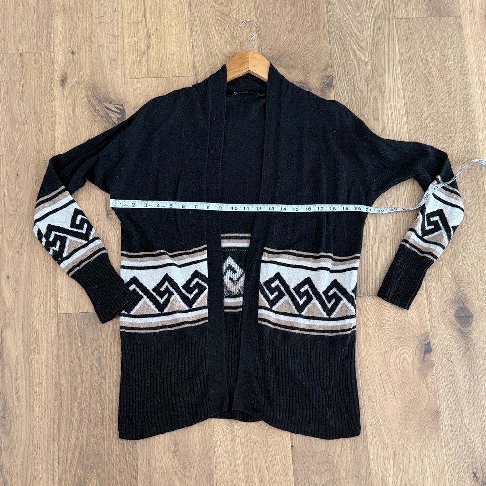 Aritzia Talula Black & Cream Angora Cashmere Blend Cardigan – Small - Picture 4 of 7